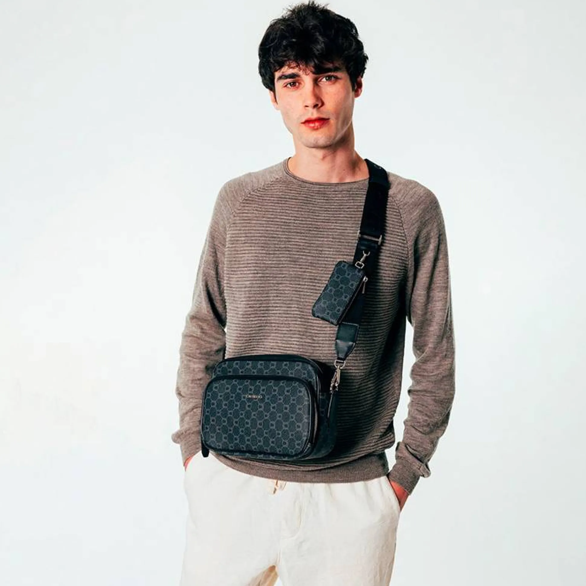 Chabrand Mini sac reporter bandouliere Icone*Homme Petites Sacoches Homme|Sacoches Homme