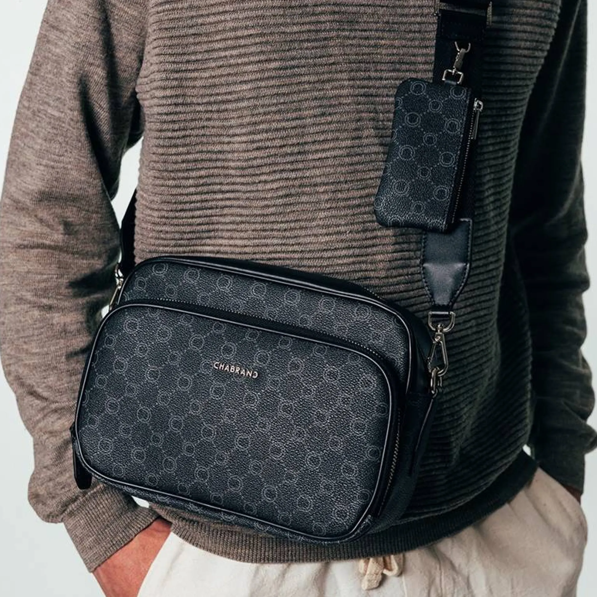 Chabrand Mini sac reporter bandouliere Icone*Homme Petites Sacoches Homme|Sacoches Homme