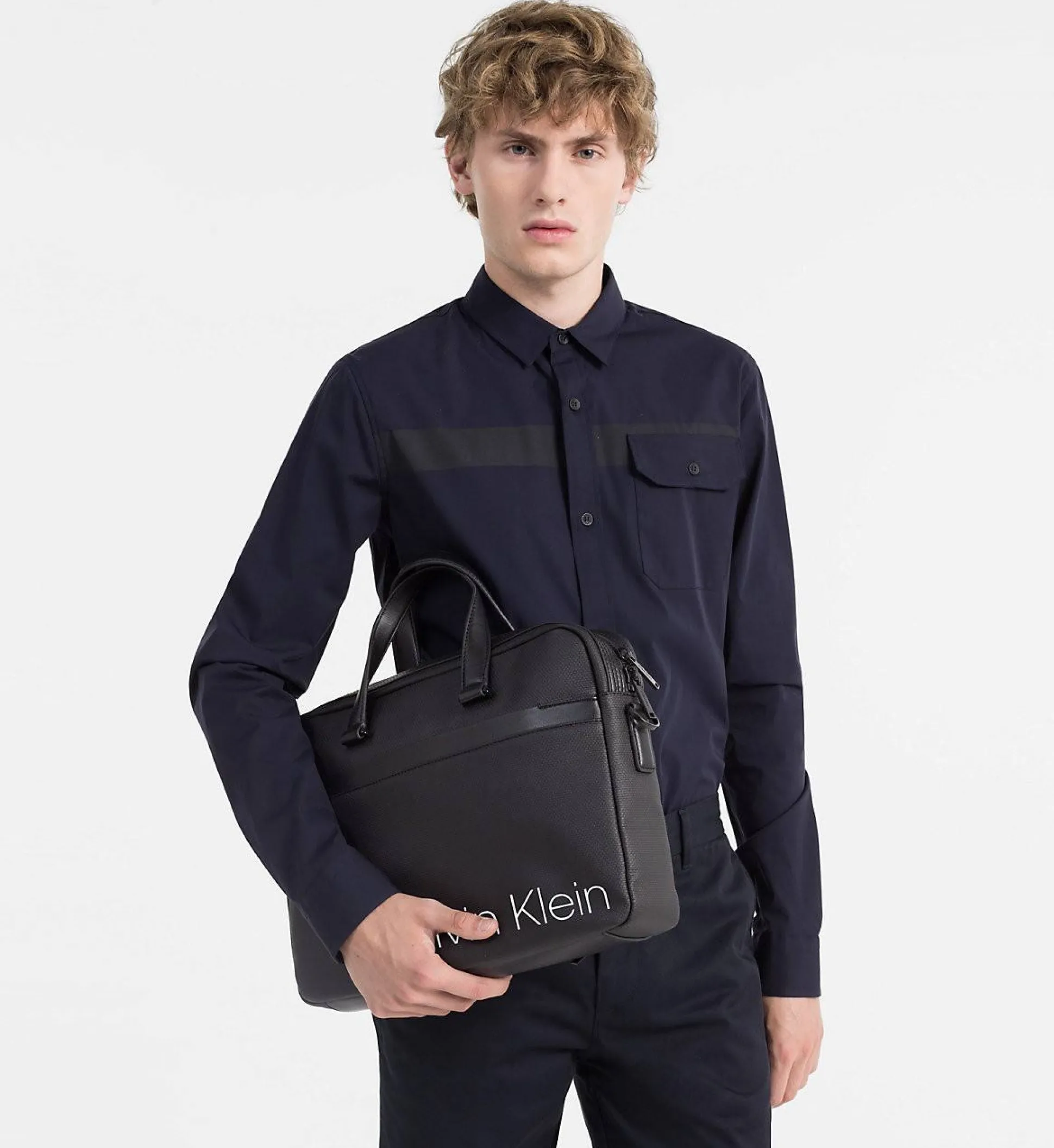 Calvin Klein Porte ordinateur homme toile enduite*Homme Sacs Besace