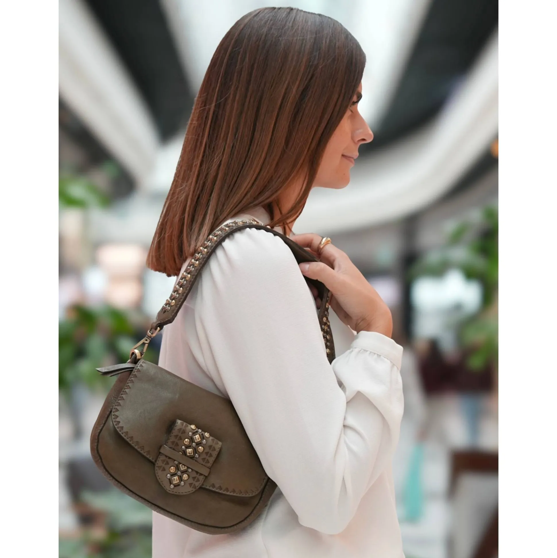 Biba Sac bandouliere a rabat Cody en cuir cloute*Femme Sacs Bandoulière